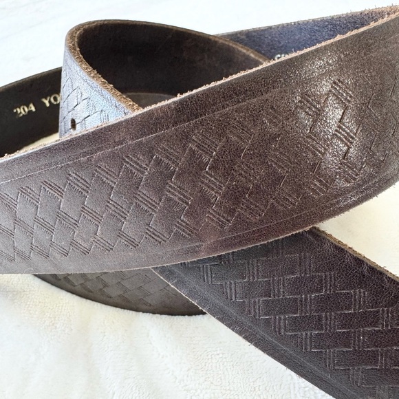 Amish Handcrafted Western Embossed Basket Weave Leather Belt Made in USA Sz 36 - Picture 2 of 10